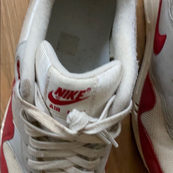 SOLD **2012 Air Max One - Picture 4 of 5